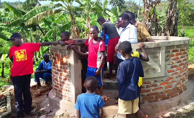 The newly built clean water well in Mchuba